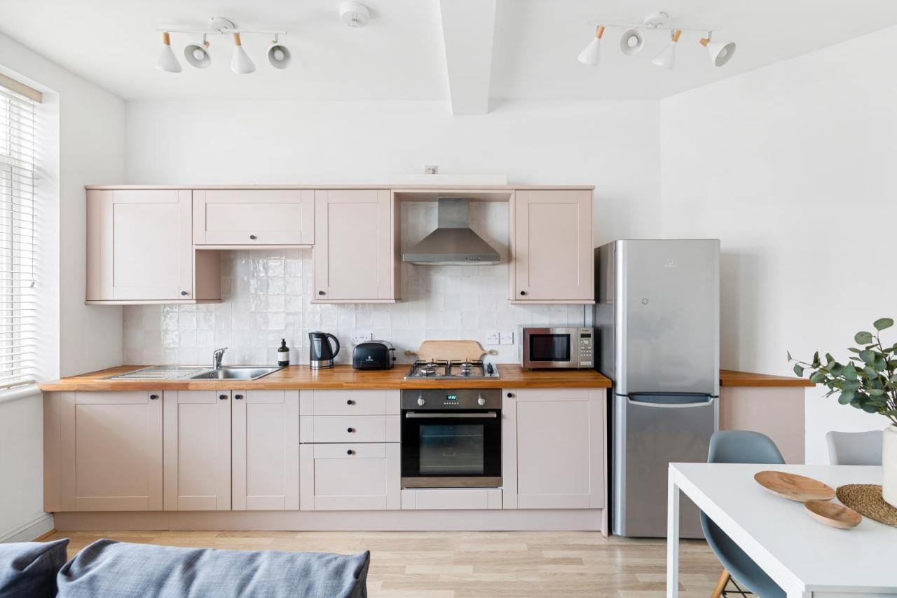 Albany By Black Door Stays Cardiff Exteriör bild